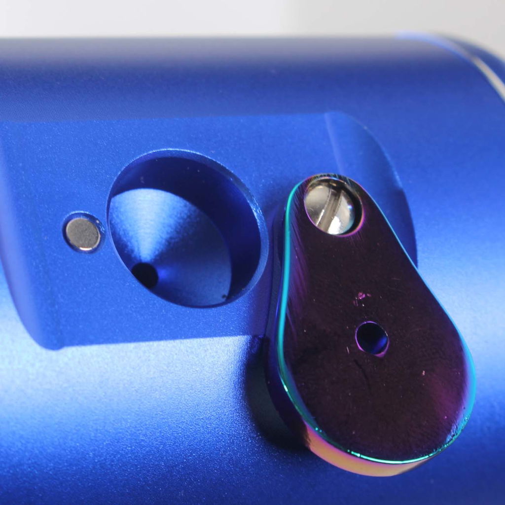 Black Leaf - 2In1 Alumiininen Ilmansuodatin + Piippu (Sininen) Hajunpoistajat